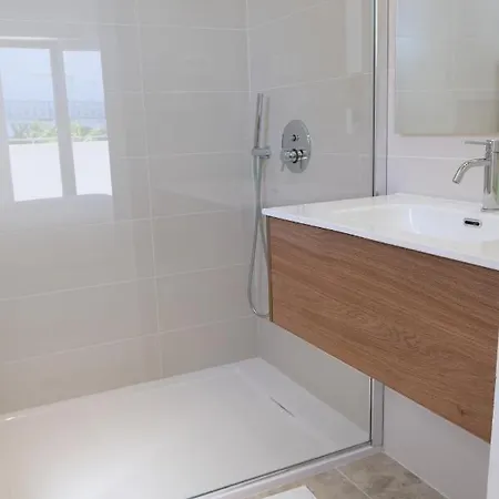 Feelathome Hvar Апартаменти Хвар