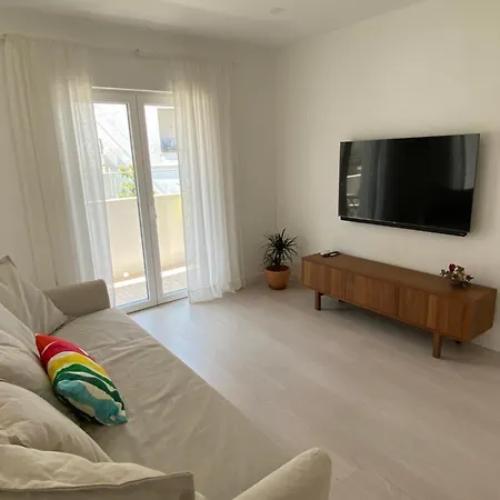 Feelathome Hvar Lägenhet *